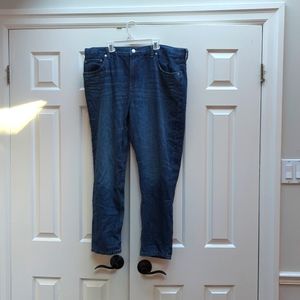 Everlane super soft straight jeans